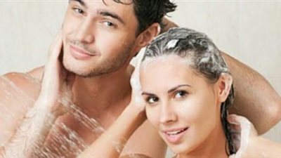 ماذا يحدث للرجل عند الاستحمام مع زوجته؟