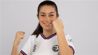 لاعبة السعودية فرح جفري.. فاتنة الأخضر تحلم بالاحتراف الأوروبي بعد التعاقد مع أديداس