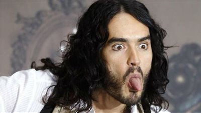 اعتراف راسل براند على الهواء: «اعتديت على فتاة وأنهيت حياتها»