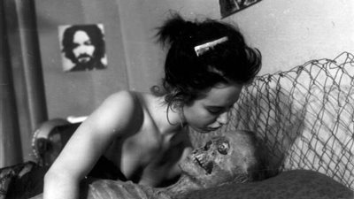 جماع الميت.. لماذا يلجأ البعض إلى النيكروفيليا؟