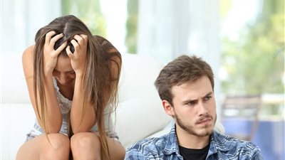 4 علامات تؤكد أن هذا الرجل لا يحبك «أبرزها قلة الاهتمام»