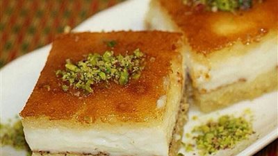 تعلمى أفضل طريقة عمل البسبوسة في البيت 