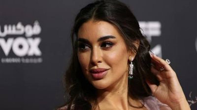 ياسمين صبري: كيم كارداشيان نموذج غير مشرف وأنا لوحدي «علامة تجارية» (فيديو)