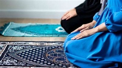 هل صلاة النافلة للجالس بنصف أجر القائم؟ «الإفتاء تُجيب»