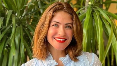 هيدي كرم تفتح النار على مهاجمي الفنانين بمواقع التواصل (فيديو)