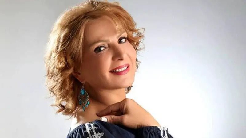 عبير عيسى