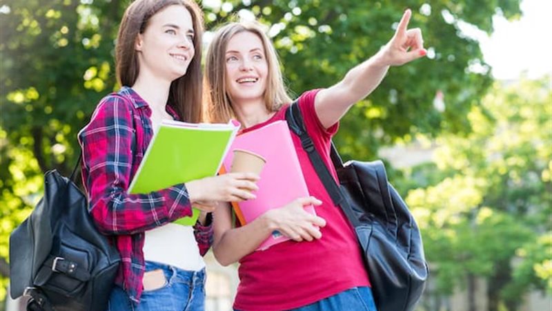 كيف اختار صديق الجامعة