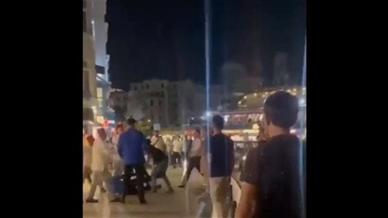 الاعتداء على سائحين