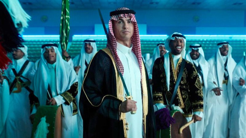 رونالدو يحتفل باليوم