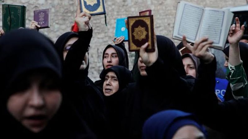 إدانة حرق نسخ المصحف