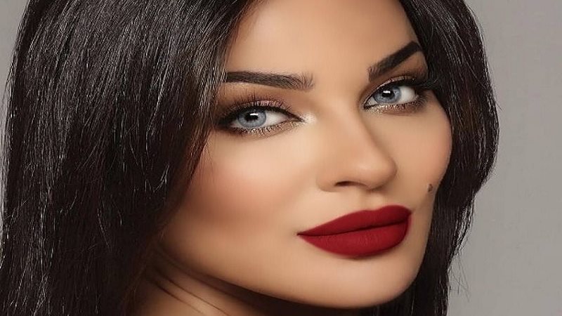مكياج الفراولة