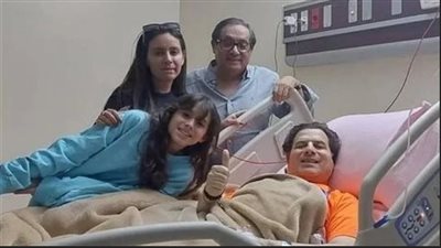 إصابة المخرج عاطف عوض بسرطان القولون وجميلة عوض تواسيه