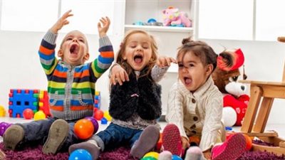 3 حيل ليعتاد طفلك على الذهاب إلى الحضانة