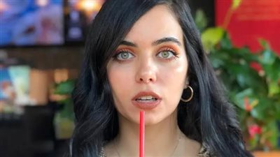 الفلسطينية عزة زعرور تروي لحظات مرعبة تحت القصف الإسرائيلي