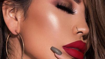 6 خطوات للحصول على أحمر شفاه ثابت لأطول فترة