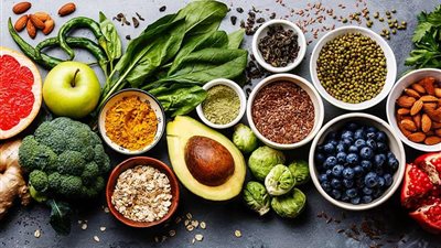 6 أطعمة سحرية تقوي مناعتك وتحميك من تقلبات الخريف (إنفوجراف)