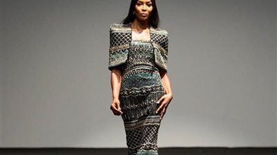 ناعومي كامبل تختتم أسبوع الموضة في دبي (صور)