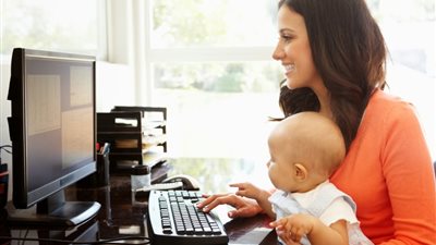 5 أمراض تهددك بسبب العمل من المنزل (إنفوجراف)