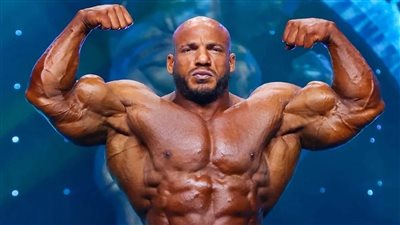 الجمهور عن بيج رامي بعد فيديو بكائه على فلسطين: «جسم عملاق وقلب عصفور»