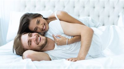 5 سلوكيات تفسد العلاقة الحميمة بين الزوجين