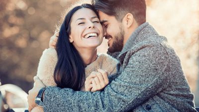 تفسير حلم القبلة في المنام للمتزوجة والعزباء