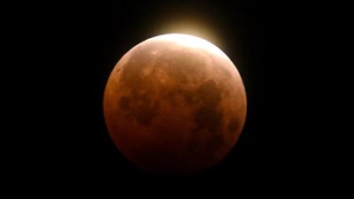 معهد الفلك: خسوف القمر المنتظر يمكن رؤيته في مصر «الموعد والتفاصيل»