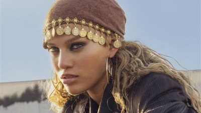 المغنية الفلسطينية إليانا تؤجل جولتها الموسيقية بأمريكا الشمالية تضامنا مع غزة