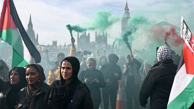 احتجاجات حاشدة بلندن للمطالبة بوقف إطلاق النار في غزة