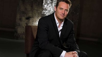 9 معلومات عن ماثيو بيري نجم «فريندز».. الأصدقاء يفقدون واحدا