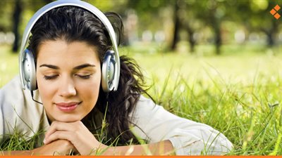 تفسير حلم سماع الأغاني في المنام 