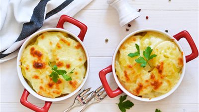 طريقة عمل جراتان التمر في 10 خطوات 