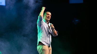 هشام الجخ.. القصيدة التي فتحت النار على هويس الشعر العربي