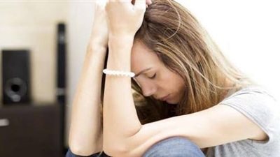 كيف انسى شخص تعلقت به وأحببته؟ 4 حيل نفسية