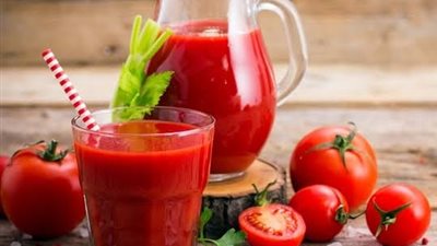4 فوائد مدهشة لتناول عصير الطماطم (إنفوجراف)
