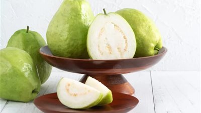 4 أضرار لتناول الجوافة قبل النوم (إنفوجراف)