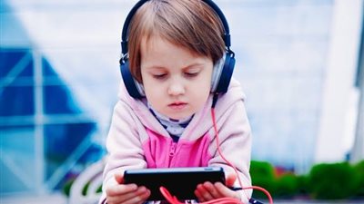 كيف استطيع مراقبة هاتف ابني؟ «4 برامج لأحميه من أصحاب السوء»