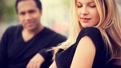 3 طرق لتطفيش عريس لا ترغبين به (إنفوجراف)