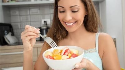 5 فواكه يمنع تناولها على الريق 