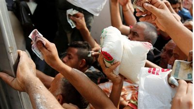 أزمة السكر.. وزير التموين يهدد التجار بالتسعير الجبري وأحمد موسى يهاجمه (فيديو)