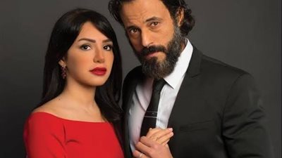 طلاق الفنان يوسف الشريف وإنجي علاء بعد زواج 13 سنة