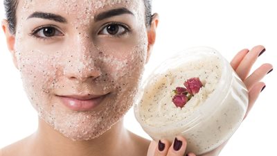 لبشرة مشرقة | خلطات طبيعية سهلة التطبيق من الملح