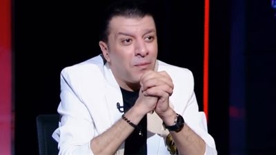 إصابة مصطفى كامل بوعكة صحية «ألزمته الفراش»