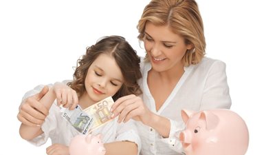 6 نصائح لتعليم طفلك الإدخار «اشتريله حصالة»