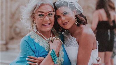 ناهد السباعي تحدد موعد عزاء والدتها وتنعيها بكلمات مؤثرة