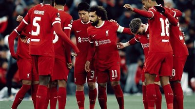 ليفربول يضرب شيفيلد يونايتد بثنائية ويزيد الضغط على أرسنال في صراع الدوري الإنجليزي