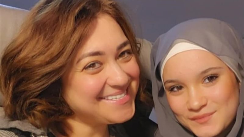 مروة عبد المنعم وابنتها