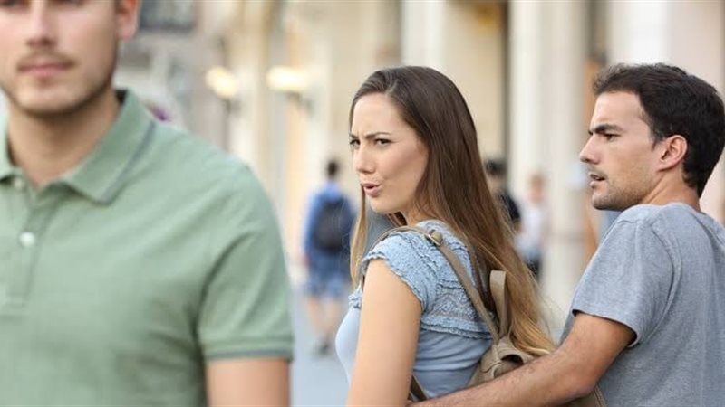 علامات المراة متعددة