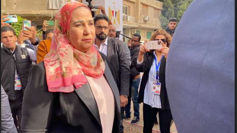 السيدة نفين القباج