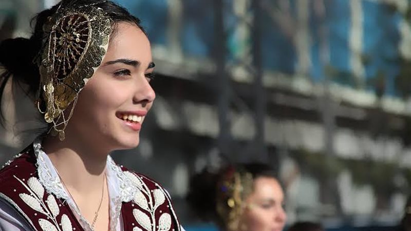 المرأة الألبانية