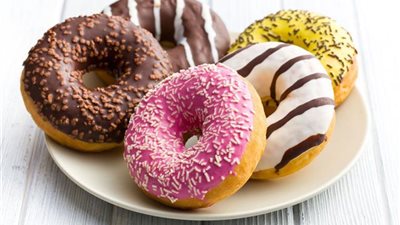 طريقة عمل الدونات بالحليب المكثف 